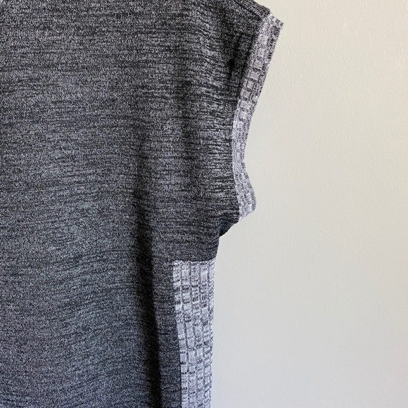 Suzy Shier Women's Gray/Black Knit Short Sleeve Sweater Top Medium Office Boxy - Picture 3 of 12